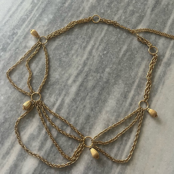 COPY - Best 1960s gold toned chain belt mod substantial perfect for holidays - Picture 16 of 17